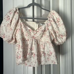 English Factory textured floral top size small